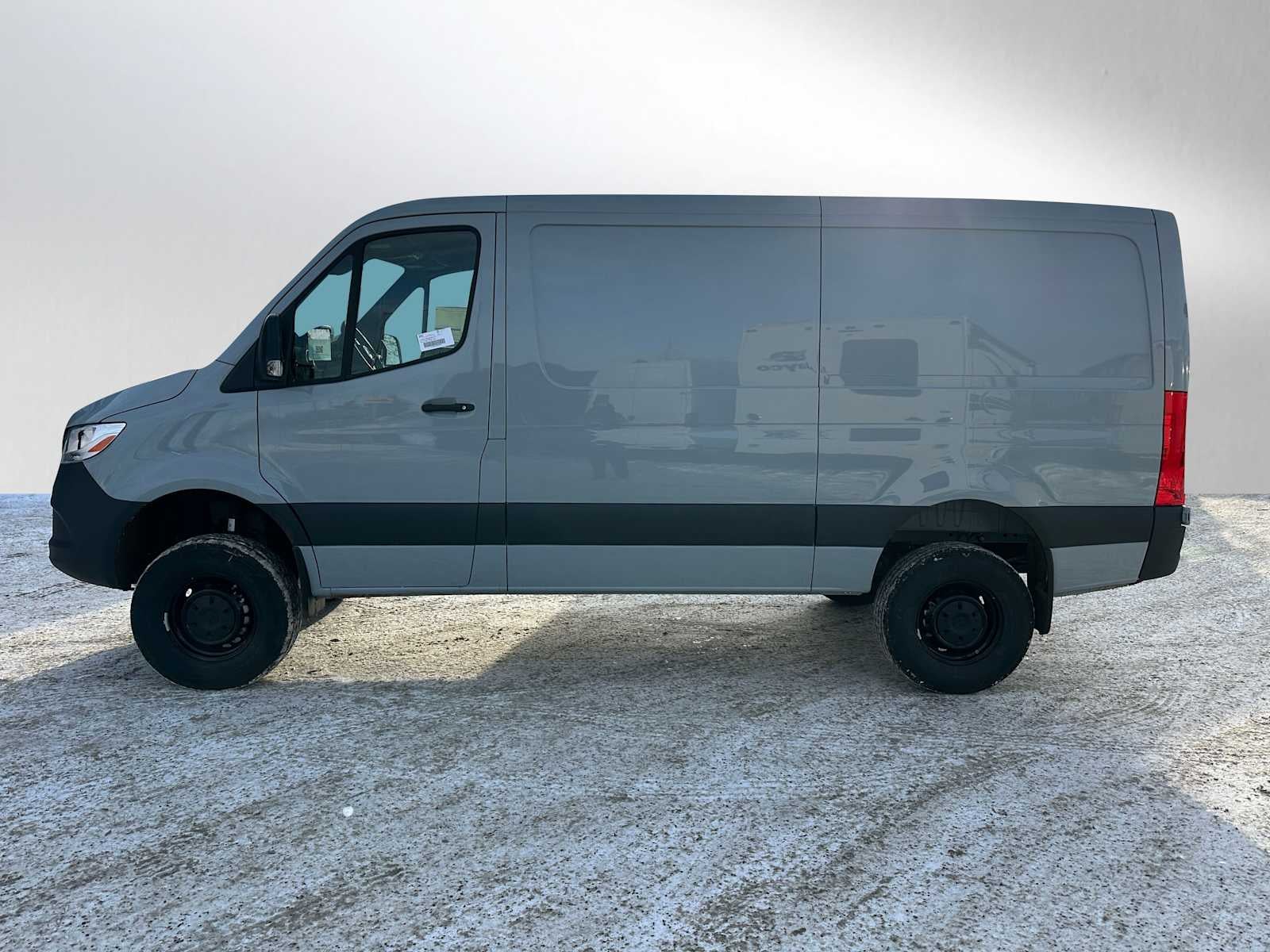 2025 Mercedes-Benz Sprinter Cargo Van 2500 Standard Roof I4 Diesel HO 144" AWD