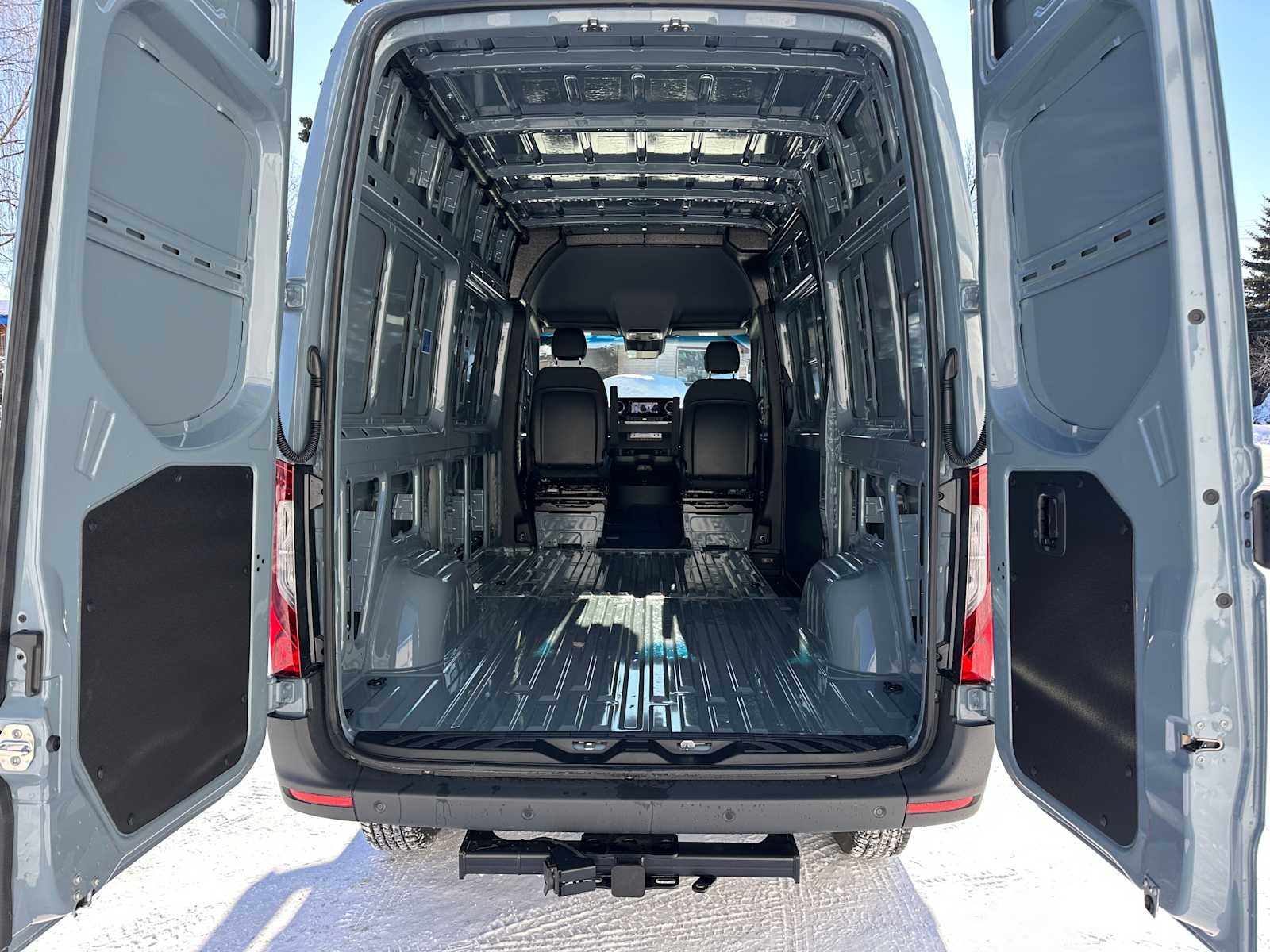 2026 Mercedes-Benz Sprinter 2500 Standard Roof I4 Diesel HO 144" AWD