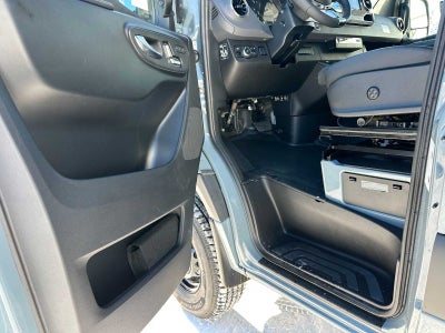 2026 Mercedes-Benz Sprinter 2500 Standard Roof I4 Diesel HO 144" AWD