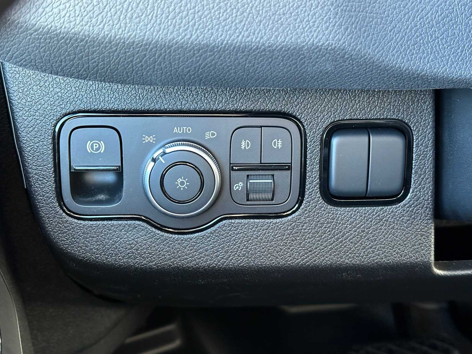 2026 Mercedes-Benz Sprinter 2500 Standard Roof I4 Diesel HO 144" AWD