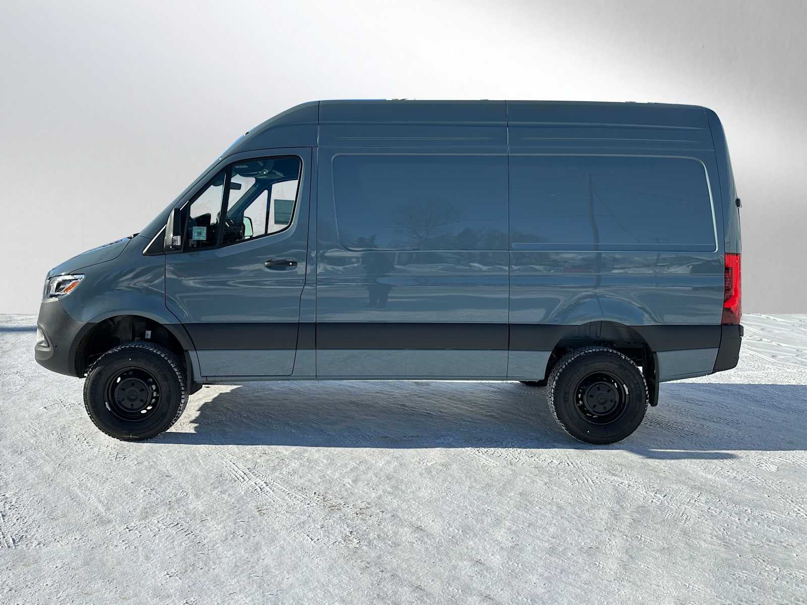 2026 Mercedes-Benz Sprinter 2500 Standard Roof I4 Diesel HO 144" AWD