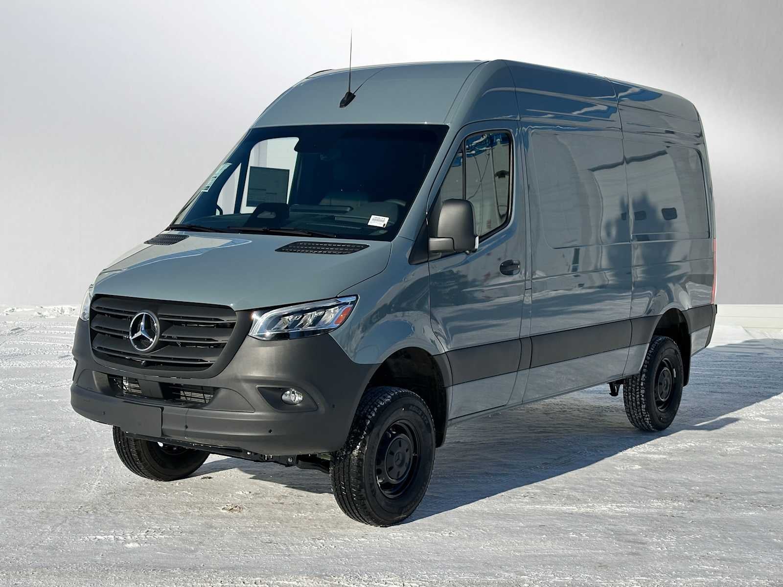 2026 Mercedes-Benz Sprinter 2500 Standard Roof I4 Diesel HO 144" AWD