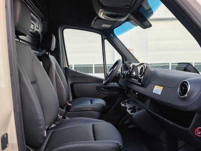 2025 Mercedes-Benz Sprinter Cargo 2500 Standard Roof I4 Diesel HO 144 AWD