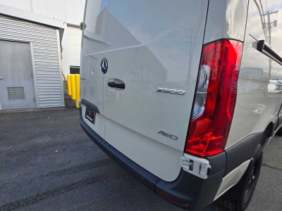 2025 Mercedes-Benz Sprinter Cargo 2500 Standard Roof I4 Diesel HO 144 AWD