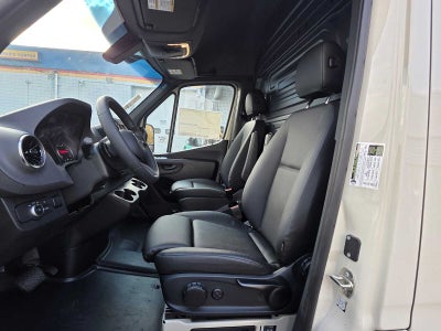 2025 Mercedes-Benz Sprinter Cargo 2500 Standard Roof I4 Diesel HO 144 AWD