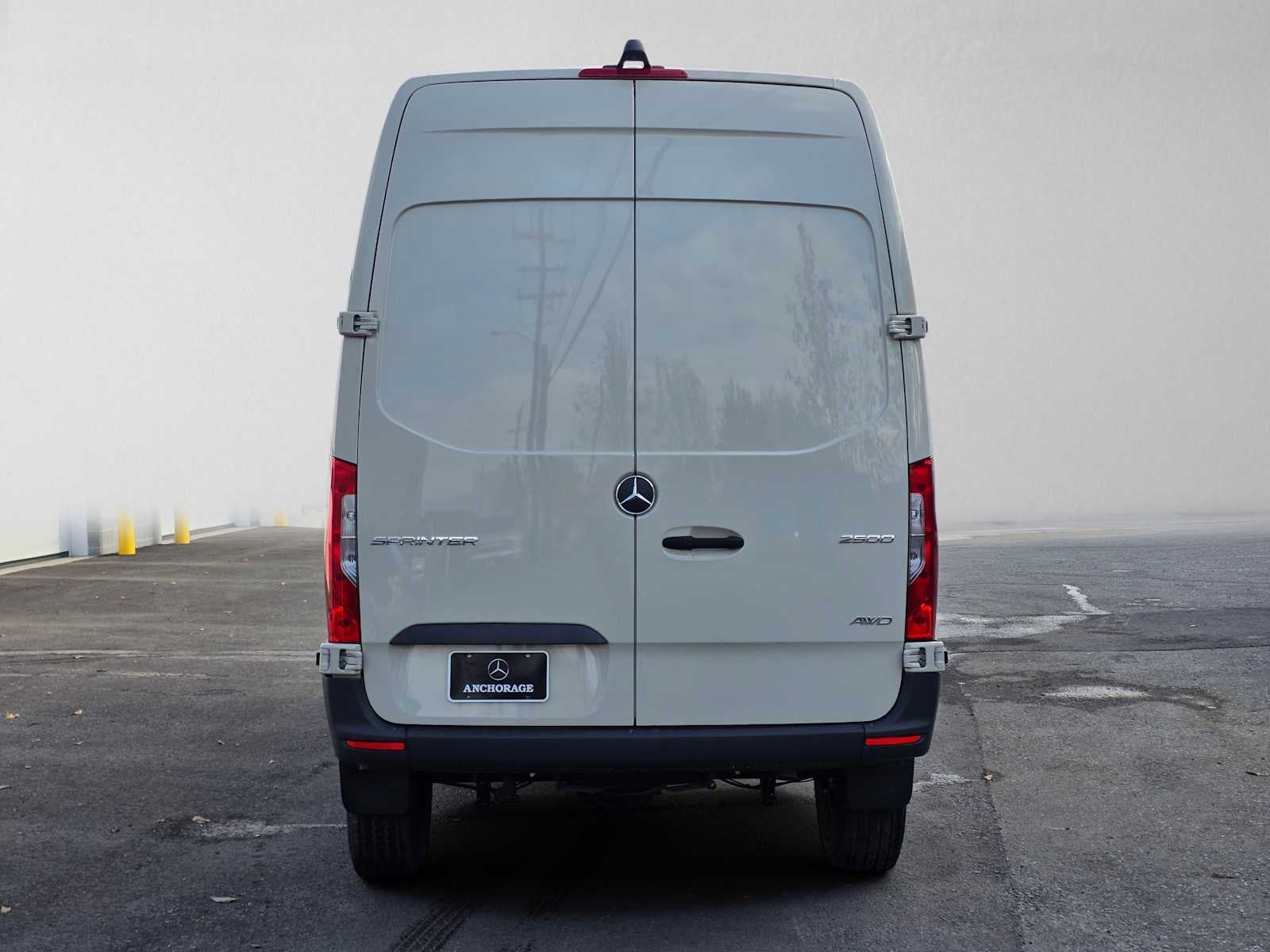 2025 Mercedes-Benz Sprinter Cargo 2500 Standard Roof I4 Diesel HO 144 AWD