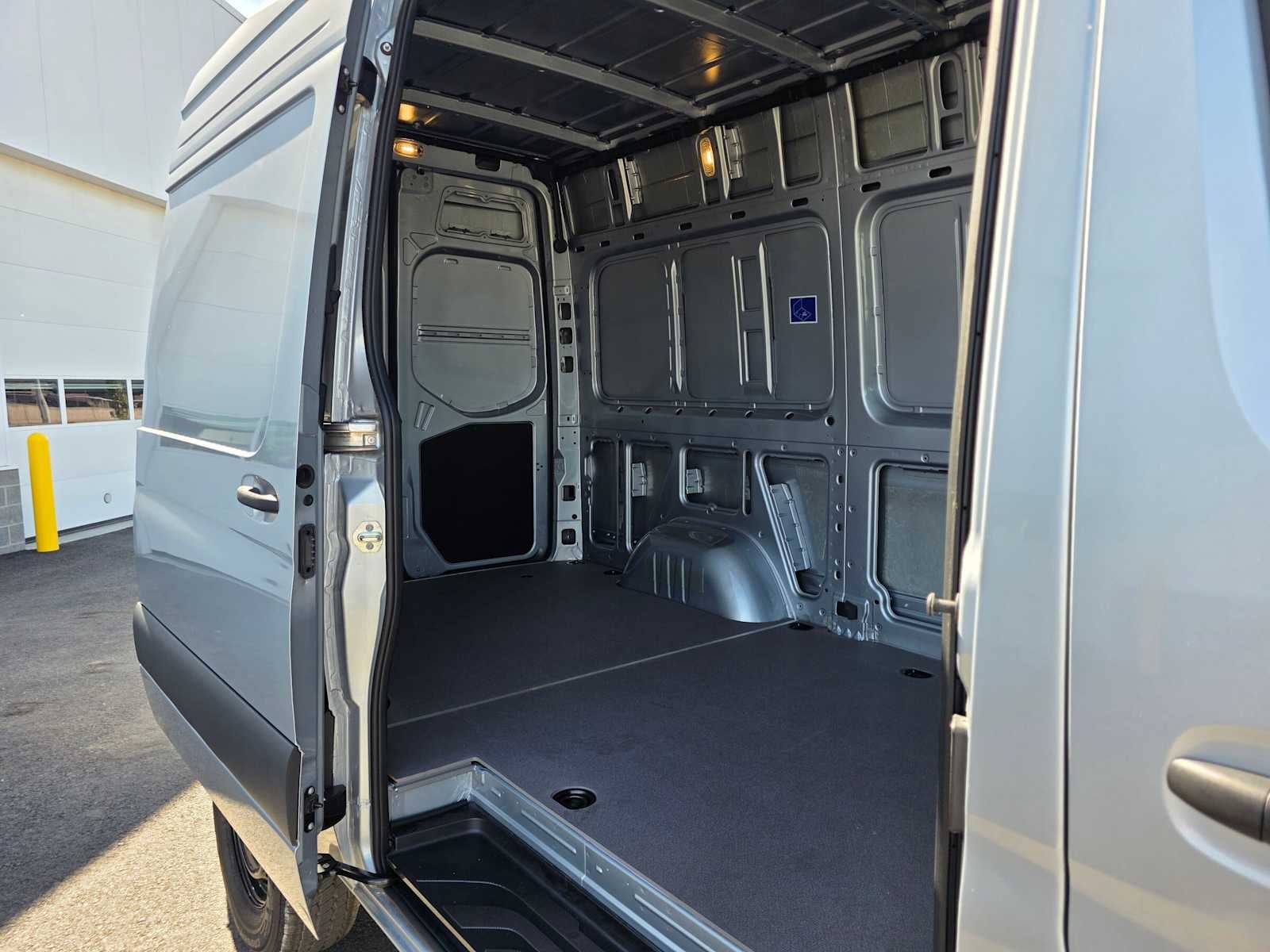 2025 Mercedes-Benz Sprinter Cargo Van 2500 Standard Roof I4 Diesel HO 144 AWD