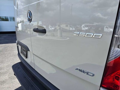 2026 Mercedes-Benz Sprinter 2500 Standard Roof I4 Diesel HO 144 AWD