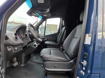 2026 Mercedes-Benz Sprinter Cargo 2500 Standard Roof I4 Diesel HO 144 AWD