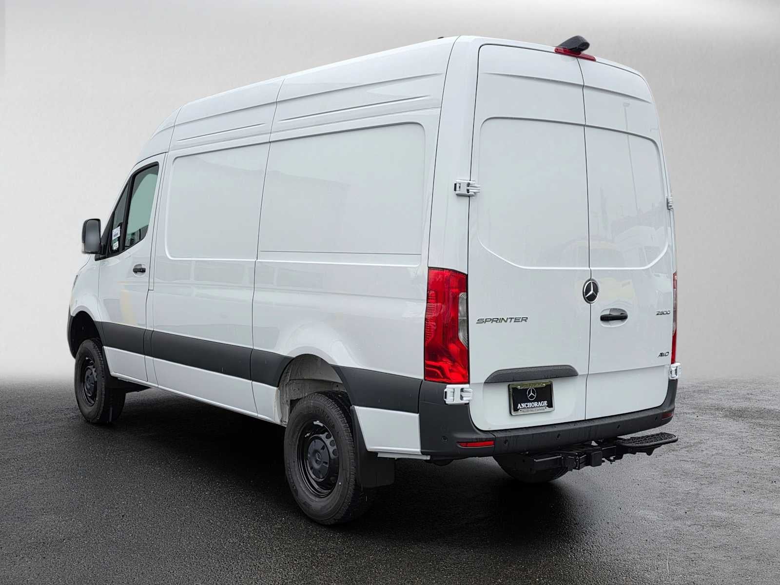 2026 Mercedes-Benz Sprinter Cargo 2500 Standard Roof I4 Diesel HO 144 AWD
