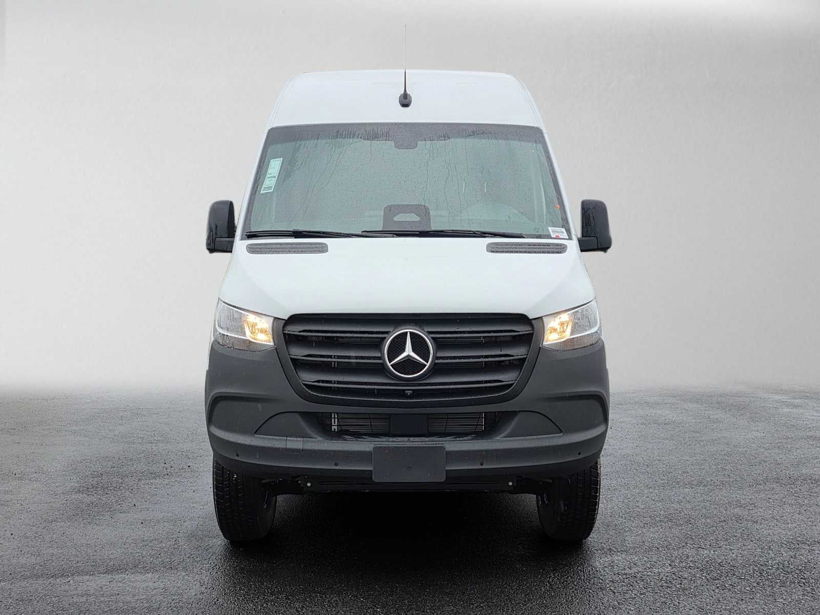 2026 Mercedes-Benz Sprinter Cargo 2500 Standard Roof I4 Diesel HO 144 AWD