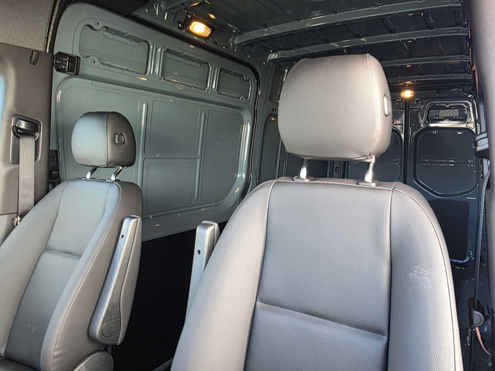 2026 Mercedes-Benz Sprinter Cargo 2500 Standard Roof I4 Diesel HO 144 AWD