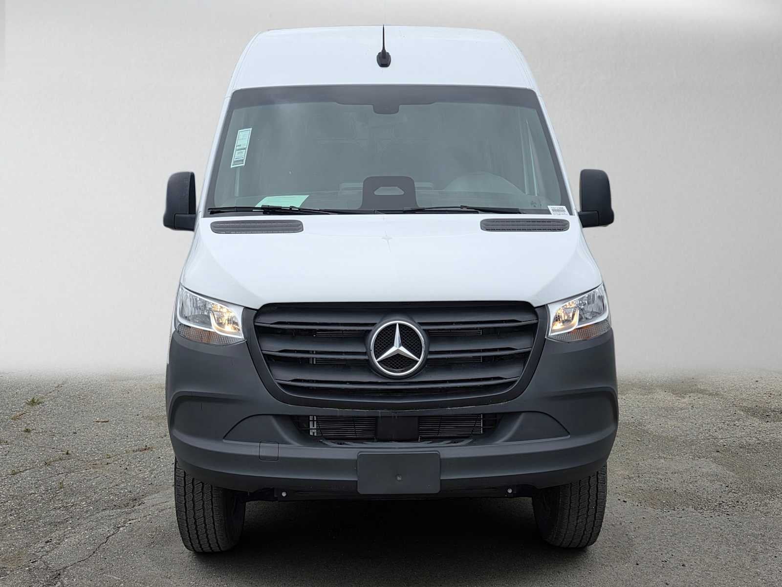 2025 Mercedes-Benz Sprinter Cargo Van 2500 Standard Roof I4 Diesel HO 144 AWD