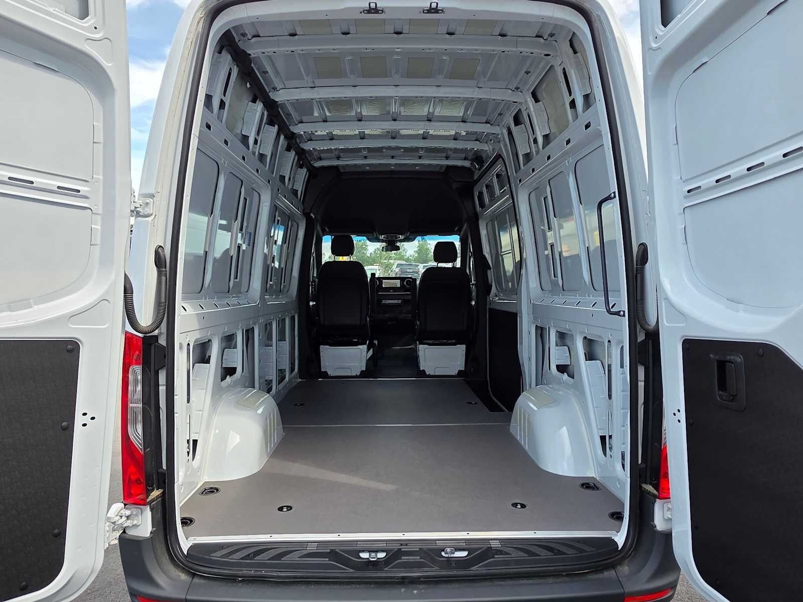 2025 Mercedes-Benz Sprinter Cargo Van 2500 Standard Roof I4 Diesel HO 144 AWD