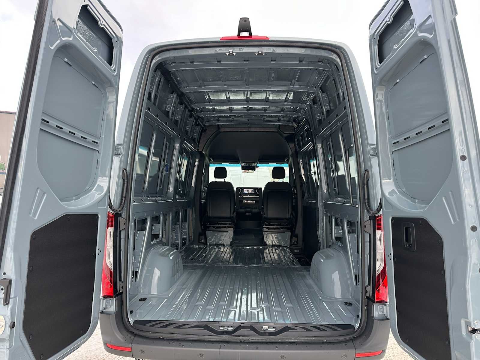 2026 Mercedes-Benz Sprinter 2500 Standard Roof I4 Diesel HO 144" AWD