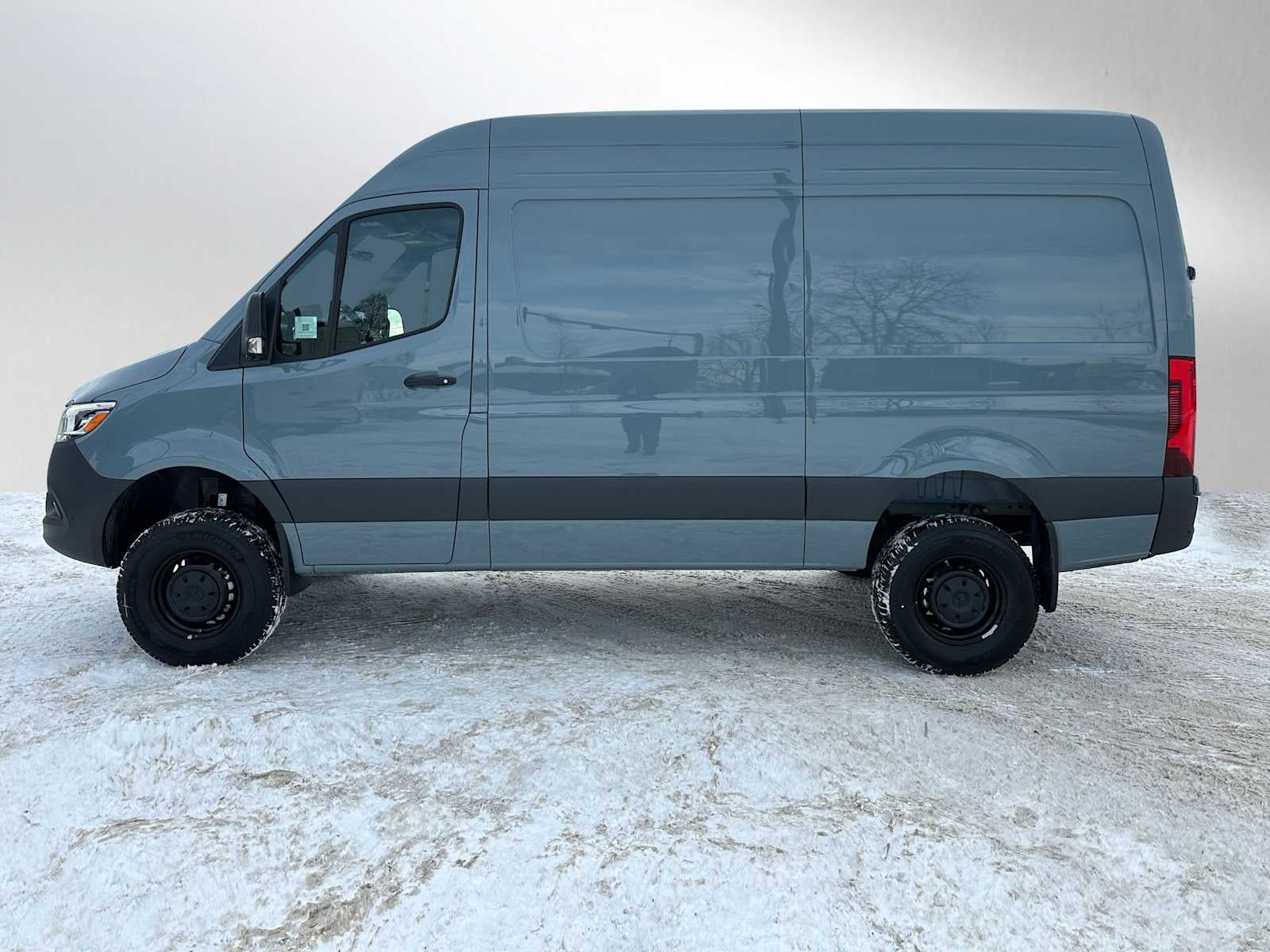 2026 Mercedes-Benz Sprinter 2500 Standard Roof I4 Diesel HO 144" AWD