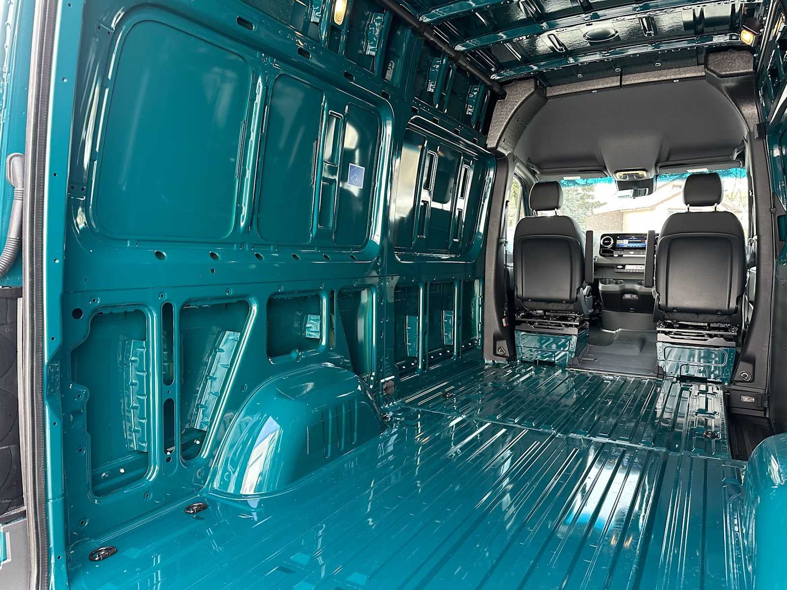 2026 Mercedes-Benz Sprinter 2500 Standard Roof I4 Diesel HO 144 AWD