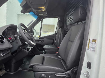 2026 Mercedes-Benz Sprinter Cargo 2500 Standard Roof I4 Diesel HO 144 AWD