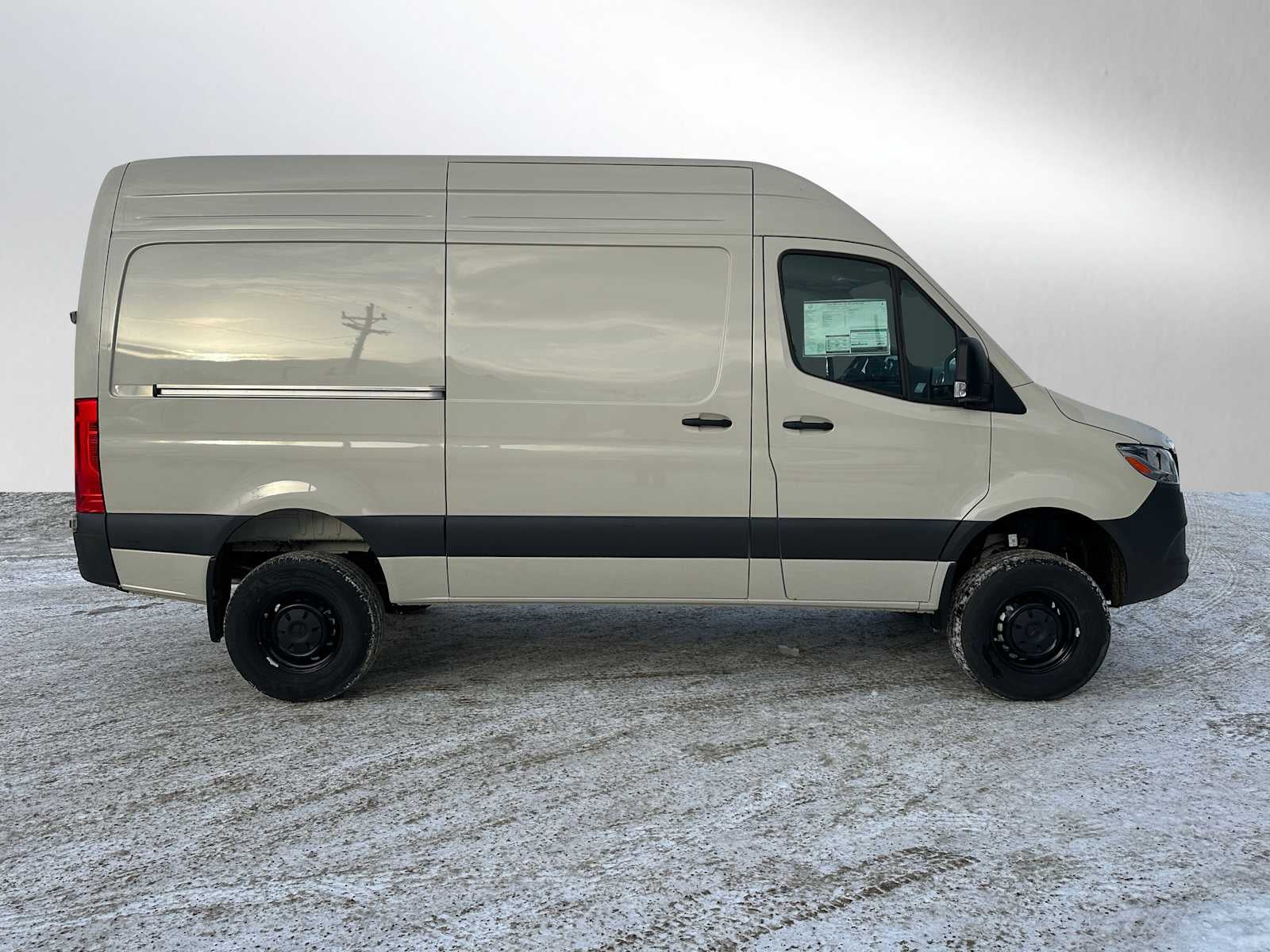 2025 Mercedes-Benz Sprinter Cargo Van 2500 Standard Roof I4 Diesel HO 144" AWD