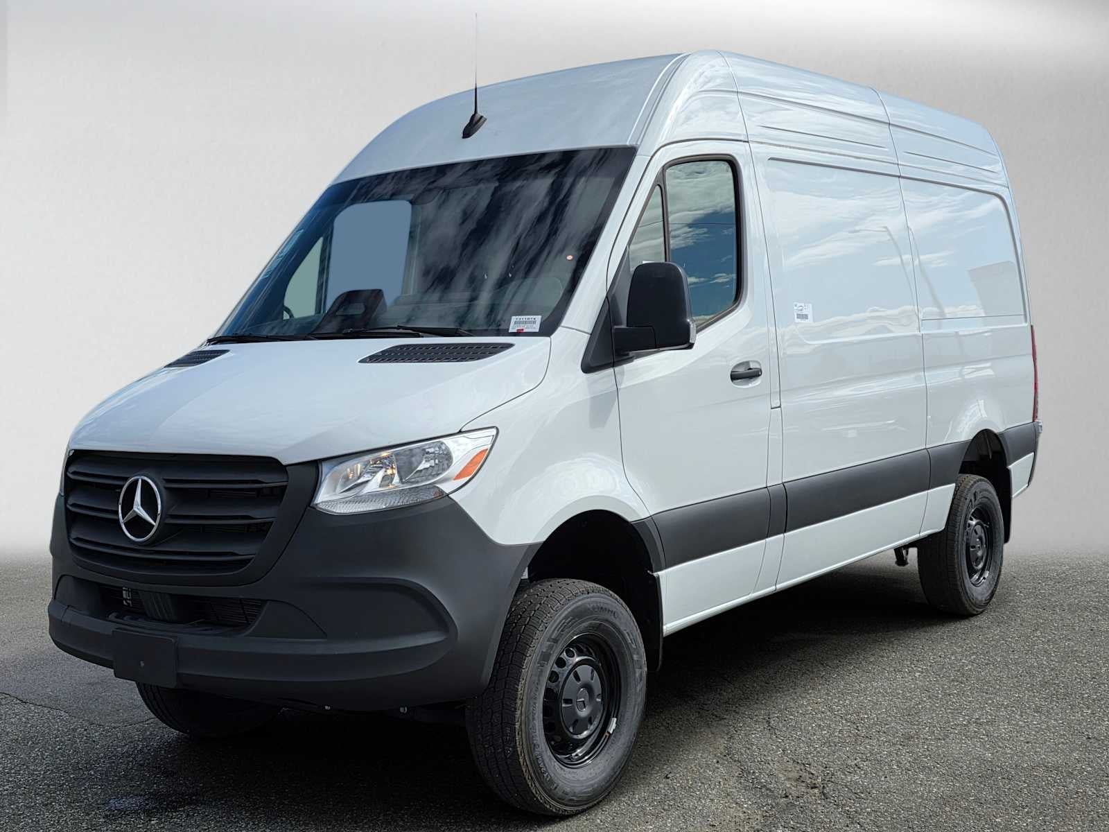 2025 Mercedes-Benz Sprinter Cargo Van 2500 Standard Roof I4 Diesel HO 144 AWD