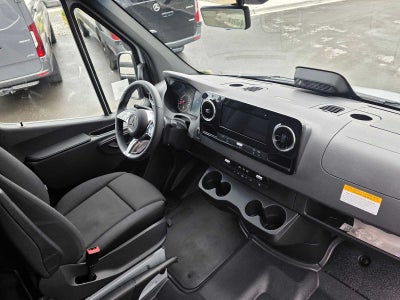 2026 Mercedes-Benz Sprinter 2500 Standard Roof I4 Diesel HO 144 AWD