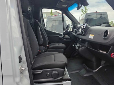 2026 Mercedes-Benz Sprinter 2500 Standard Roof I4 Diesel HO 144 AWD