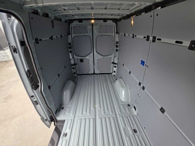 2026 Mercedes-Benz Sprinter 2500 Standard Roof I4 Diesel HO 144 AWD