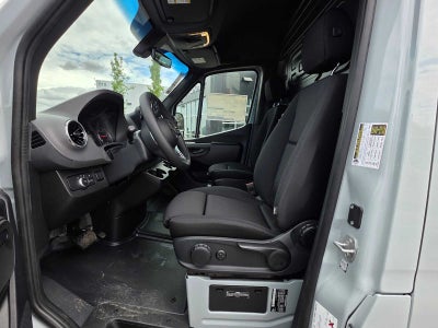 2026 Mercedes-Benz Sprinter 2500 Standard Roof I4 Diesel HO 144 AWD