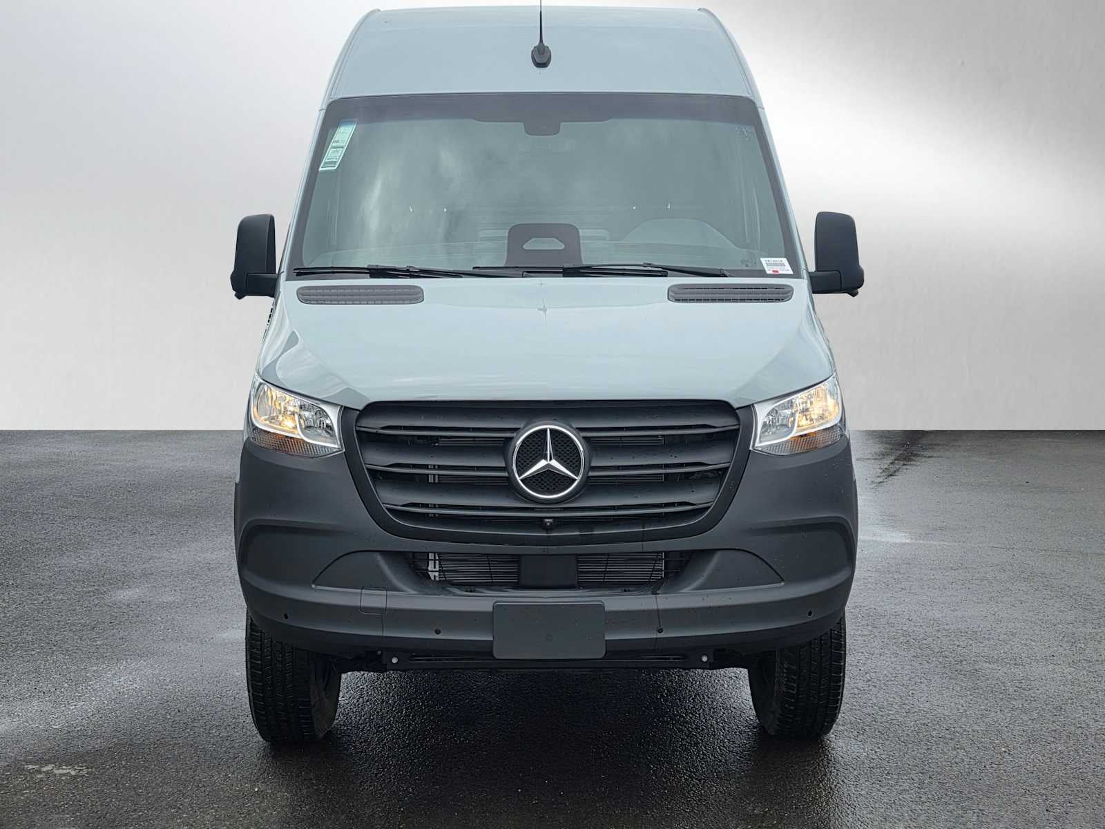 2026 Mercedes-Benz Sprinter 2500 Standard Roof I4 Diesel HO 144 AWD