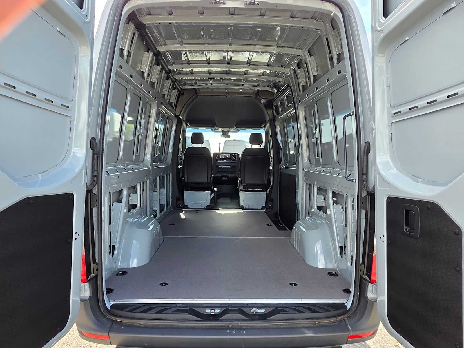 2025 Mercedes-Benz Sprinter Cargo Van 2500 Standard Roof I4 Diesel HO 144 AWD