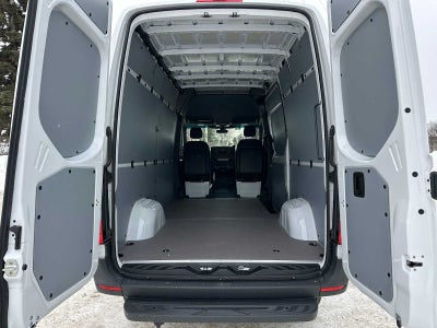 2025 Mercedes-Benz Sprinter Cargo Van 2500 Standard Roof I4 Diesel HO 144" AWD