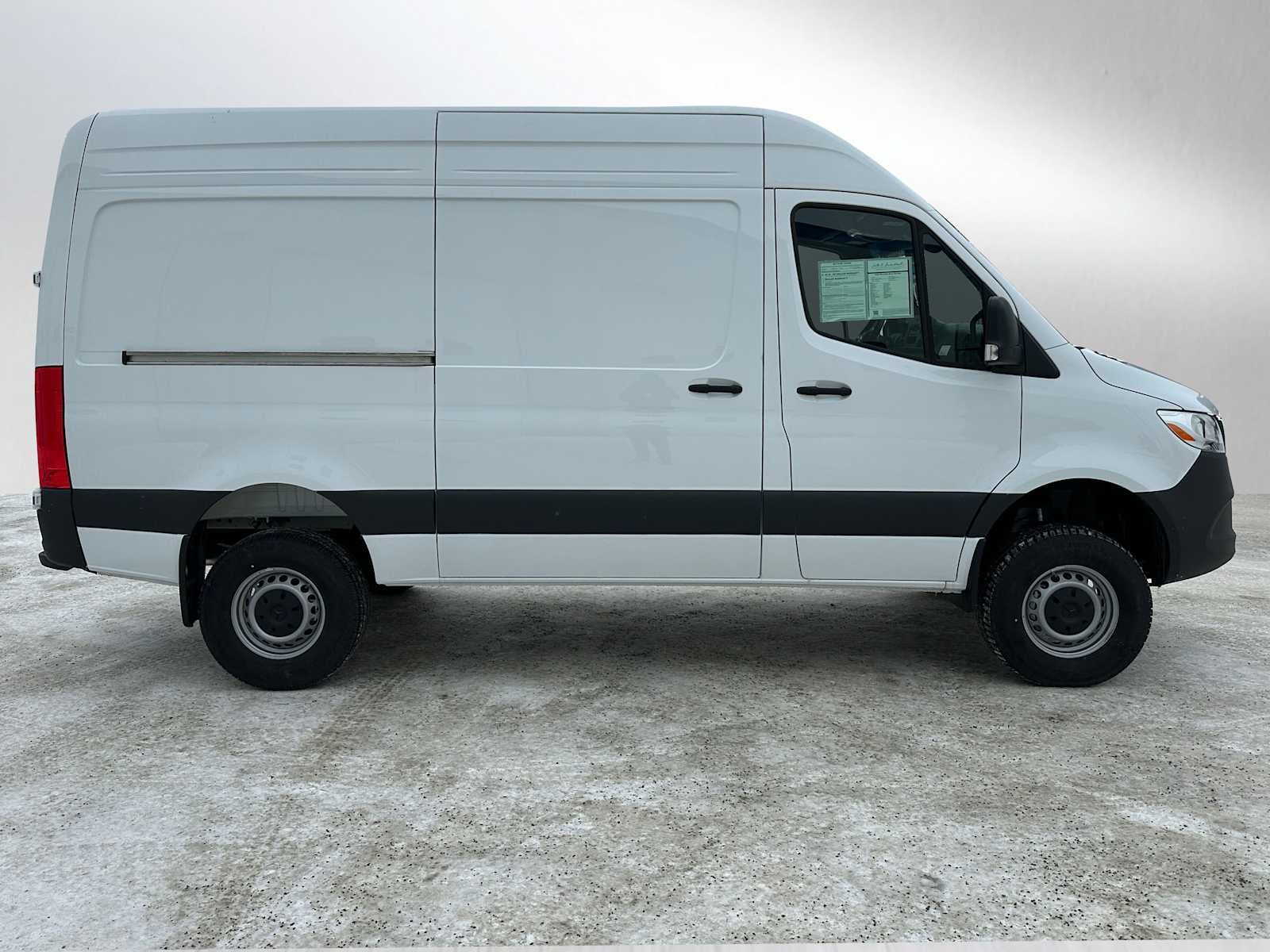 2025 Mercedes-Benz Sprinter Cargo Van 2500 Standard Roof I4 Diesel HO 144" AWD