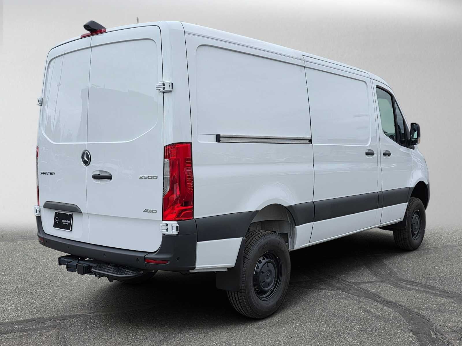 2026 Mercedes-Benz Sprinter 2500 Standard Roof I4 Diesel HO 144 AWD