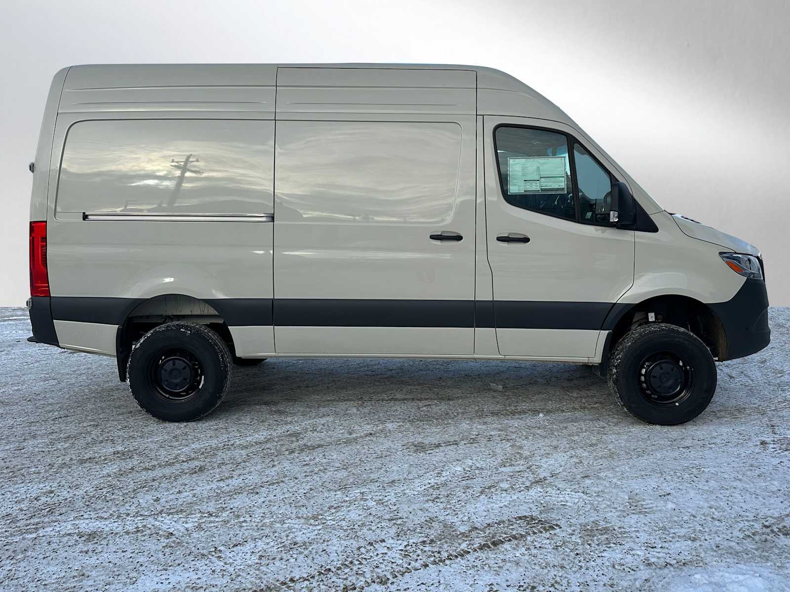 2025 Mercedes-Benz Sprinter Cargo Van 2500 Standard Roof I4 Diesel HO 144" AWD