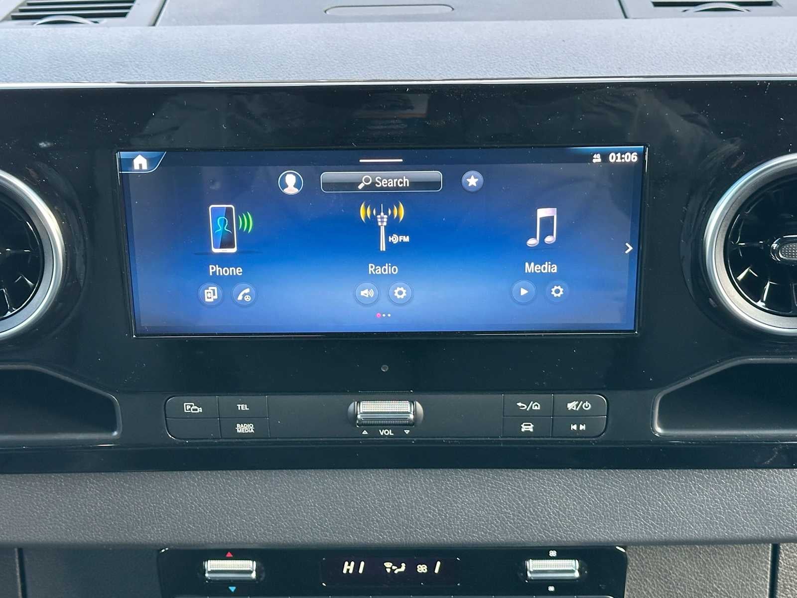 2025 Mercedes-Benz Sprinter Cargo Van 2500 Standard Roof I4 Diesel HO 144" AWD