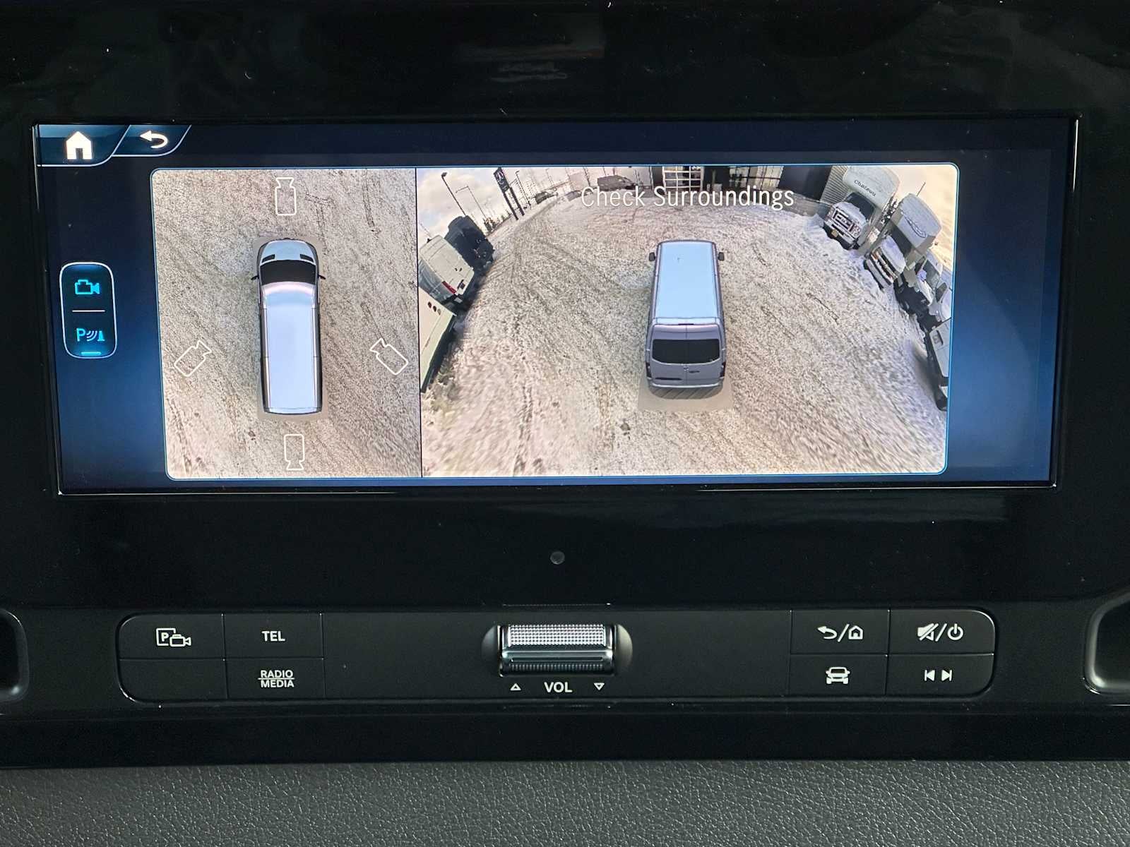 2025 Mercedes-Benz Sprinter Cargo Van 2500 Standard Roof I4 Diesel HO 144" AWD