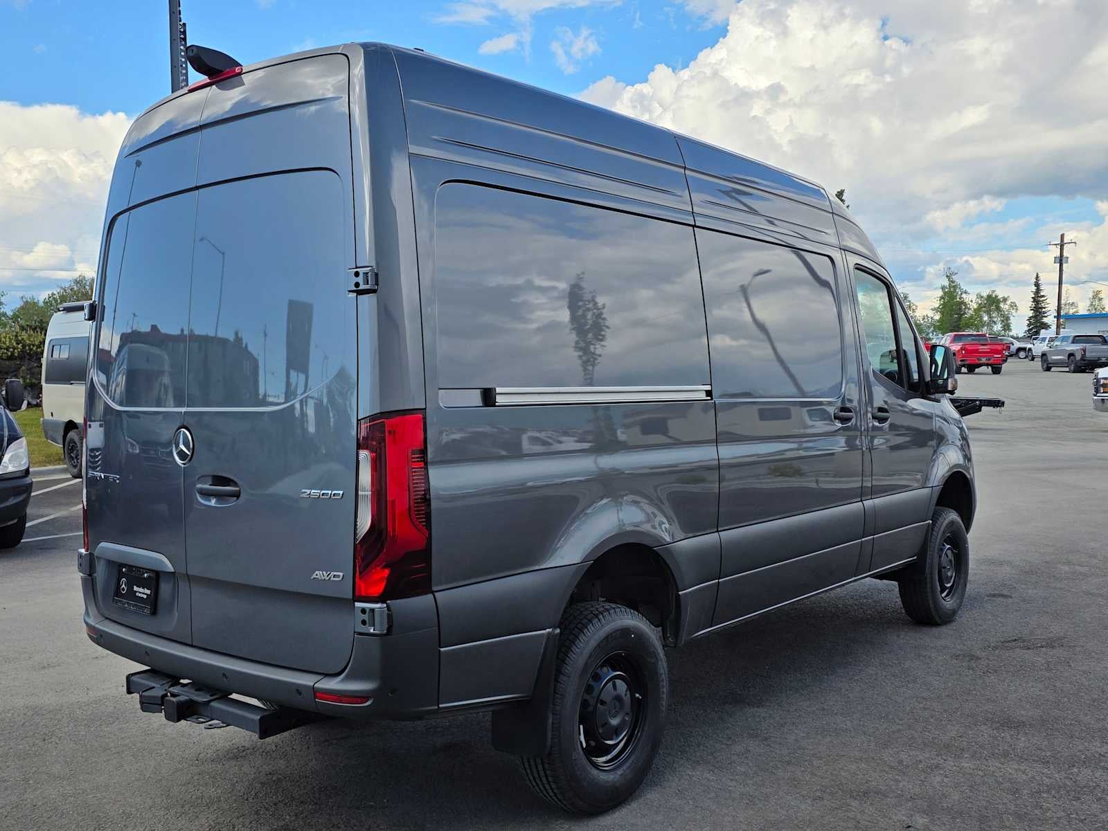 2026 Mercedes-Benz Sprinter 2500 Standard Roof I4 Diesel HO 144 AWD