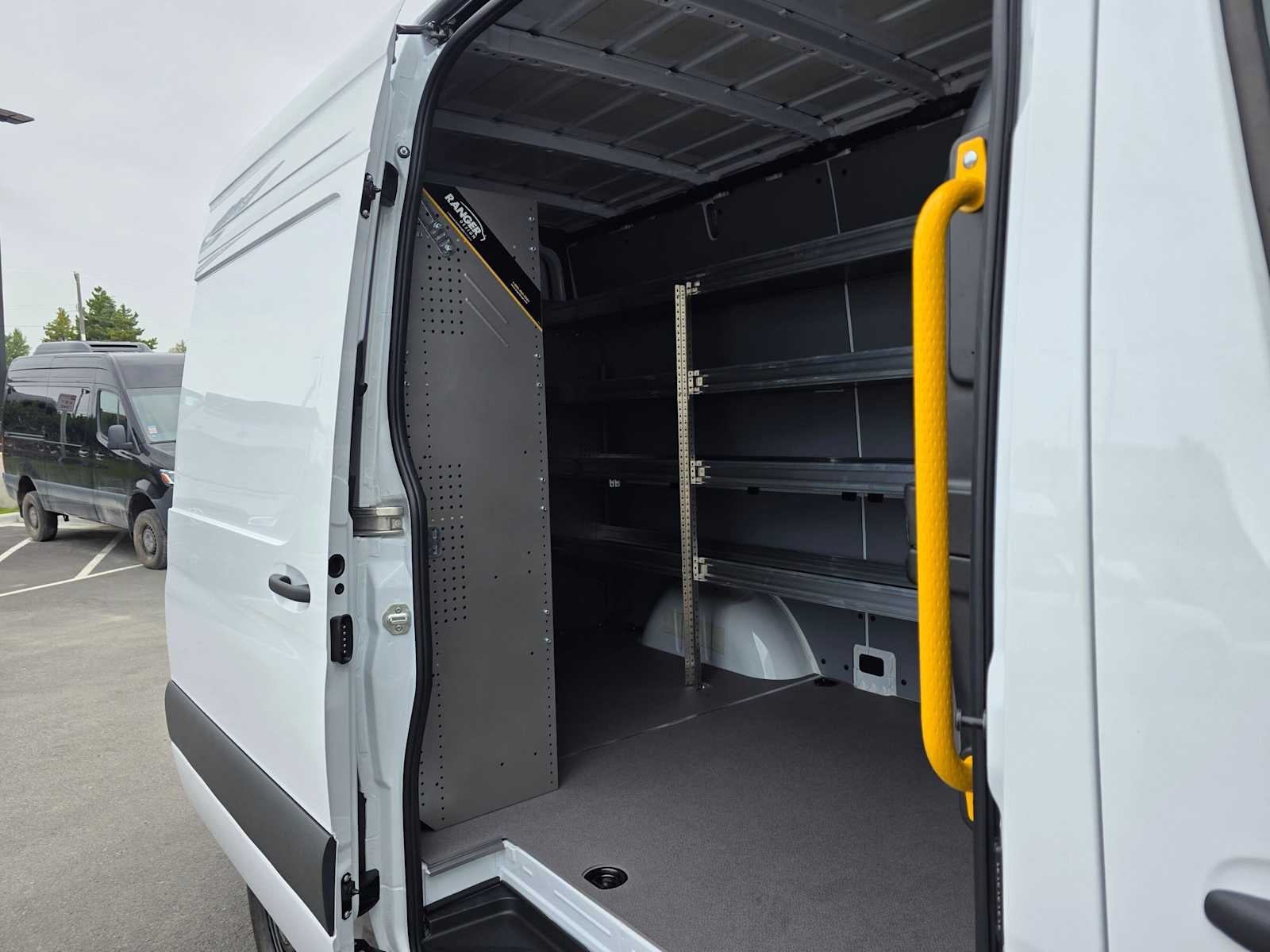 2026 Mercedes-Benz Sprinter 2500 Standard Roof I4 Diesel HO 144 AWD
