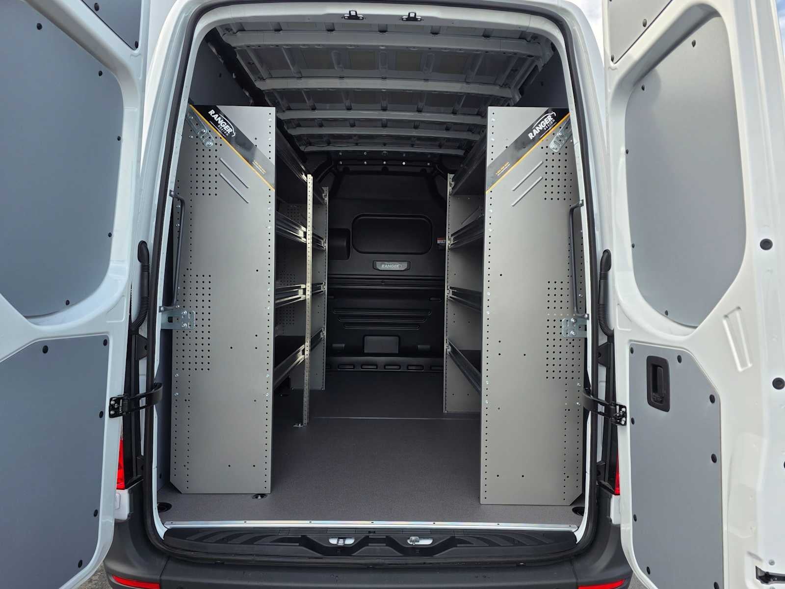 2026 Mercedes-Benz Sprinter Cargo 2500 Standard Roof I4 Diesel HO 144 AWD