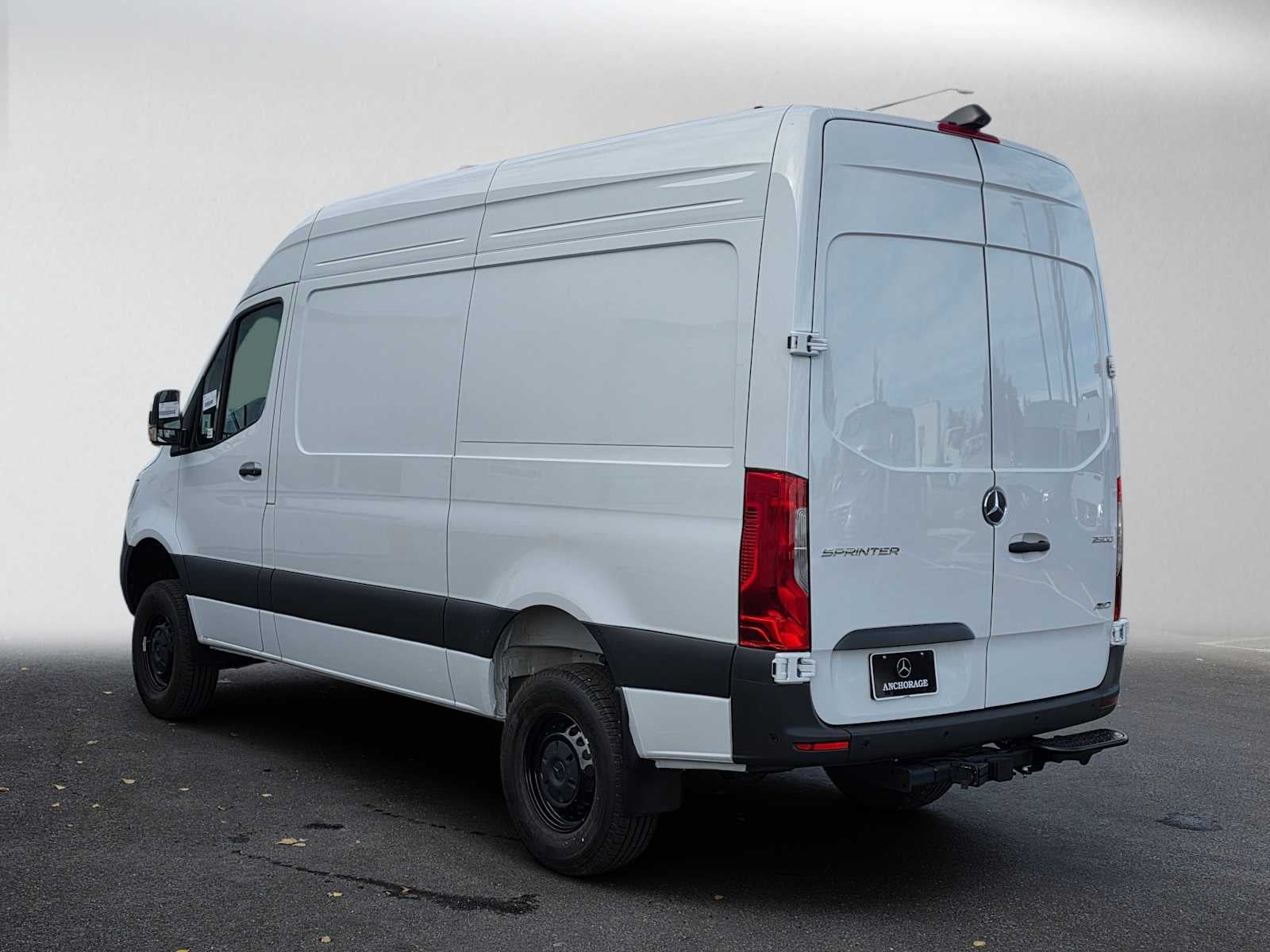 2026 Mercedes-Benz Sprinter Cargo 2500 Standard Roof I4 Diesel HO 144 AWD