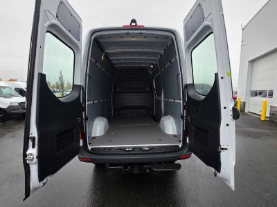 2026 Mercedes-Benz Sprinter Cargo 2500 Standard Roof I4 Diesel HO 144 AWD