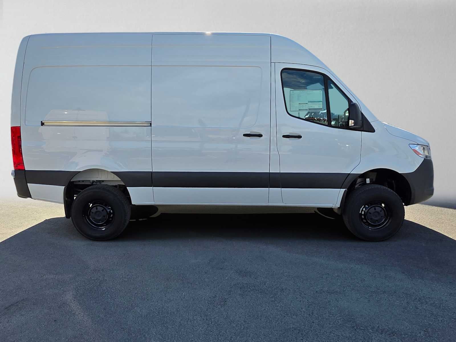 2025 Mercedes-Benz Sprinter Cargo Van 2500 Standard Roof I4 Diesel HO 144 AWD