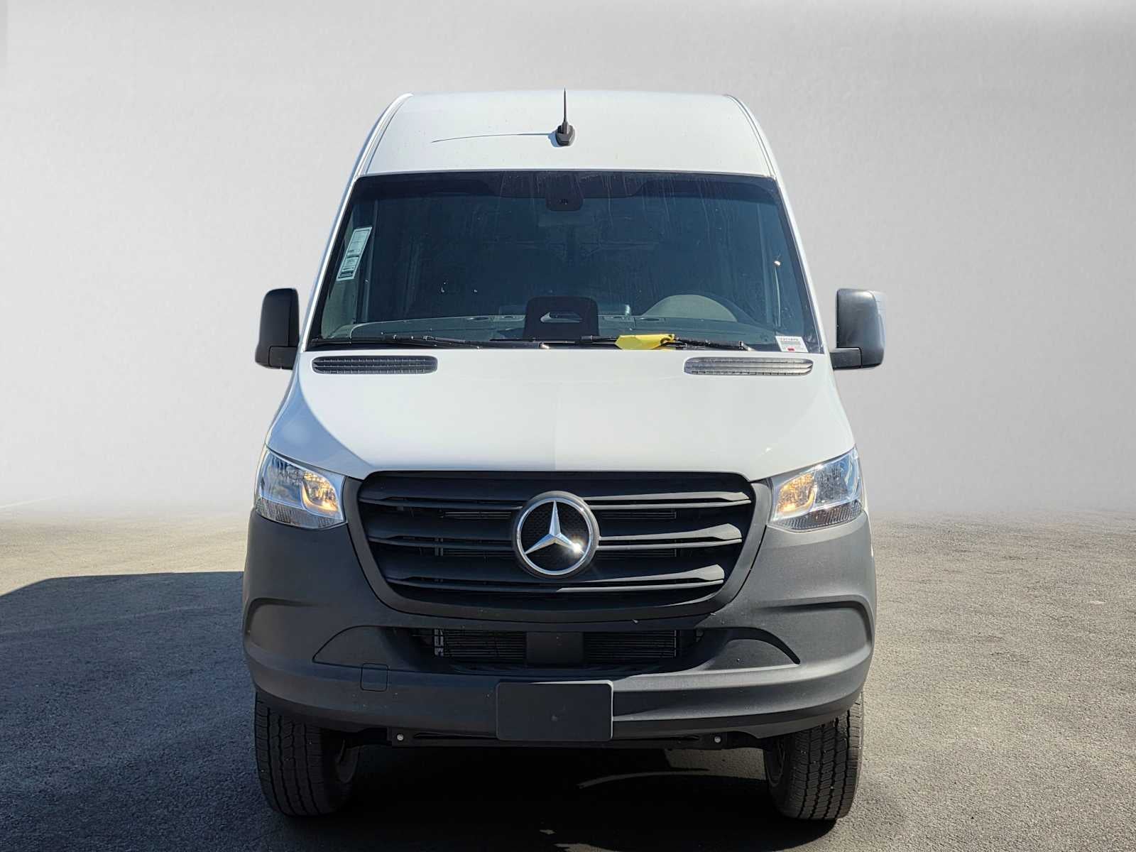 2025 Mercedes-Benz Sprinter Cargo Van 2500 Standard Roof I4 Diesel HO 144 AWD