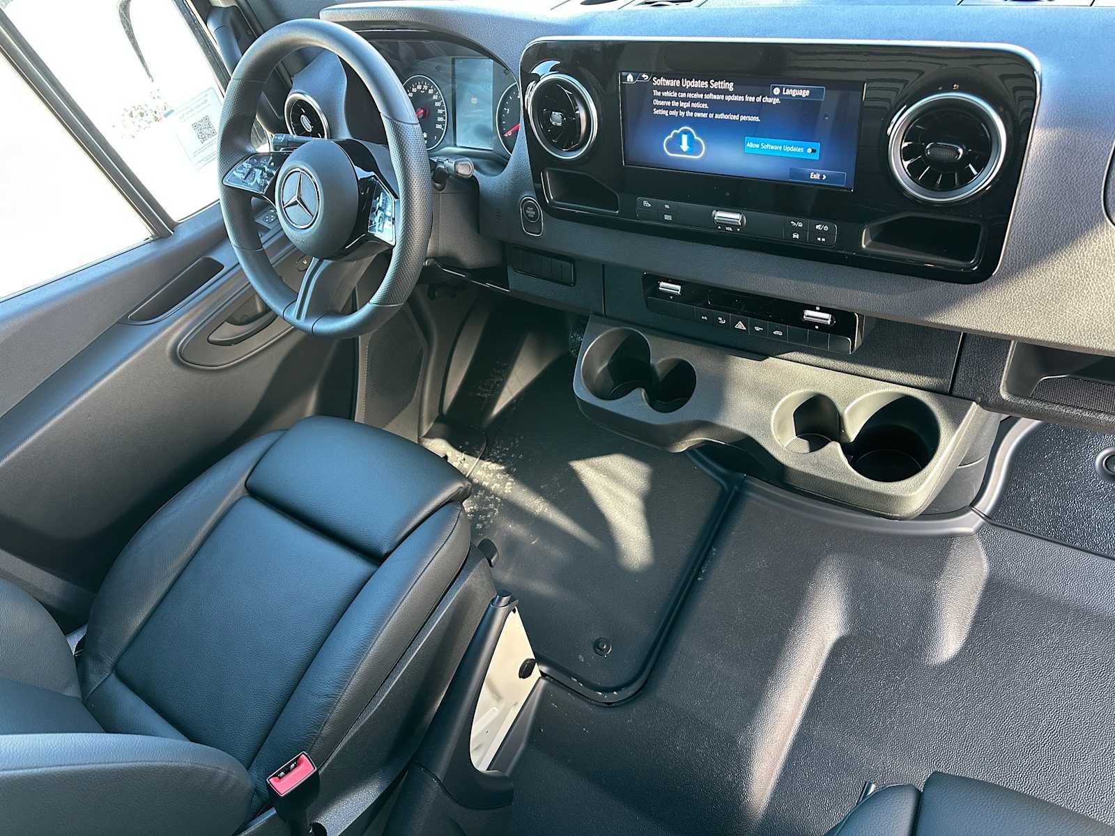 2025 Mercedes-Benz Sprinter Cargo Van 2500 Standard Roof I4 Diesel HO 144" AWD