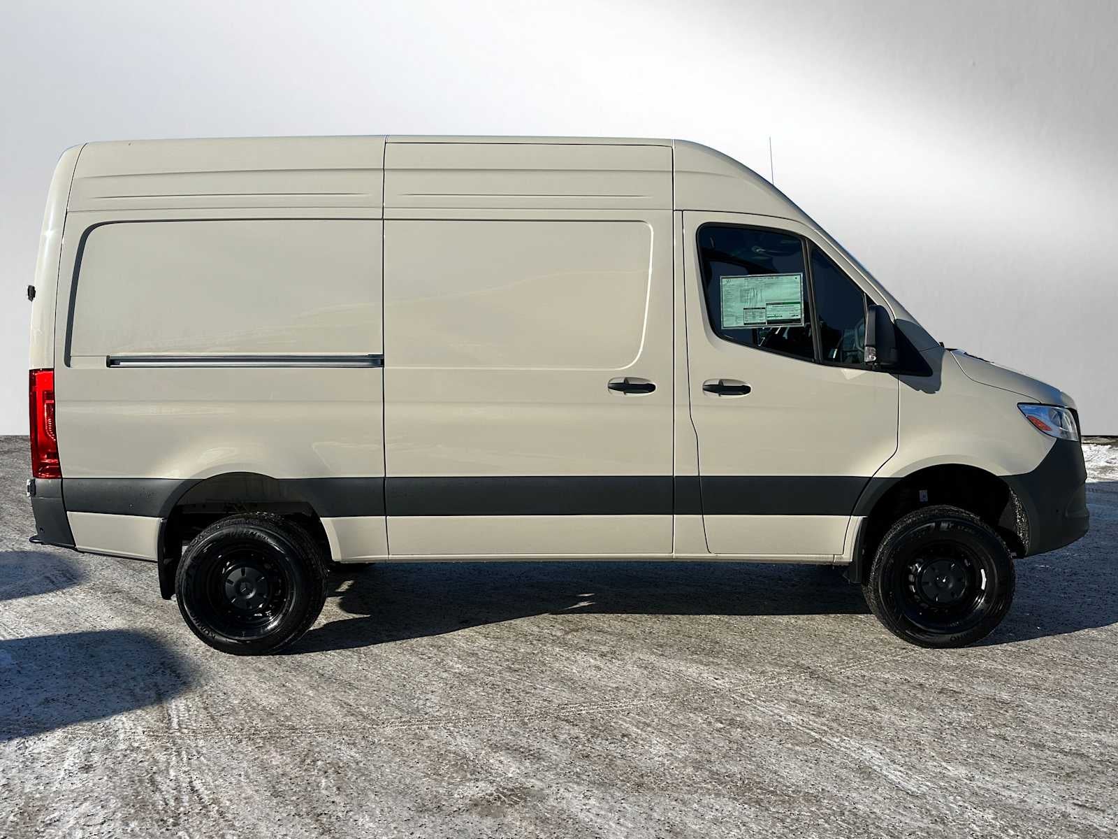 2025 Mercedes-Benz Sprinter Cargo Van 2500 Standard Roof I4 Diesel HO 144" AWD