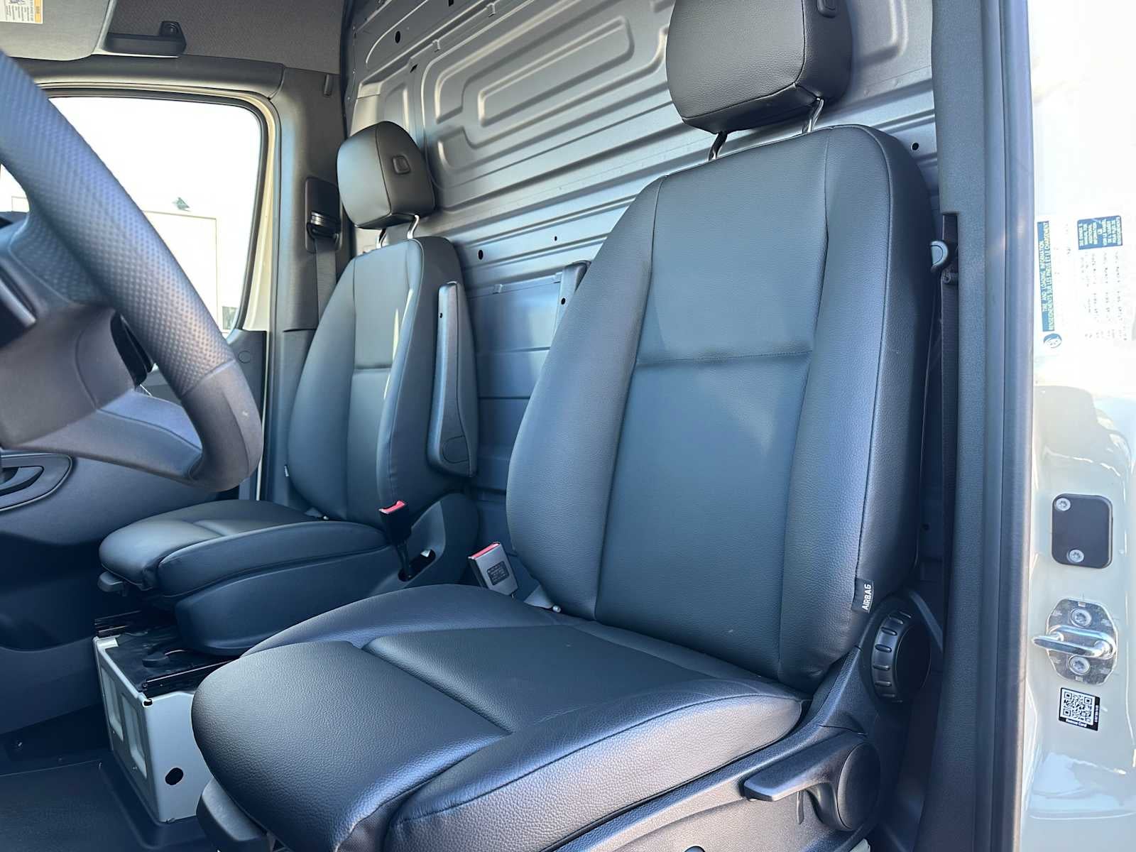 2025 Mercedes-Benz Sprinter Cargo Van 2500 Standard Roof I4 Diesel HO 144" AWD