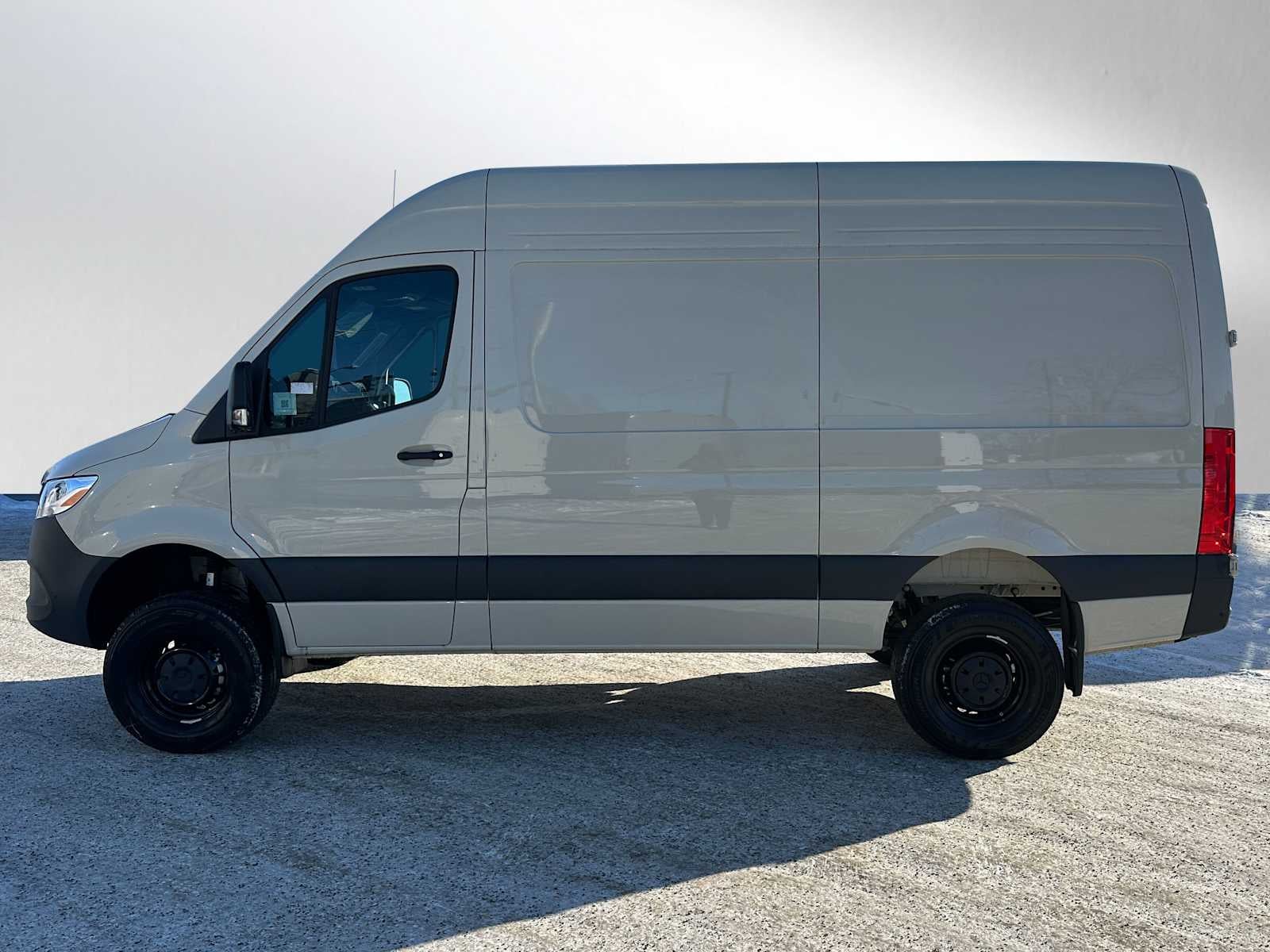 2025 Mercedes-Benz Sprinter Cargo Van 2500 Standard Roof I4 Diesel HO 144" AWD