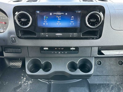 2026 Mercedes-Benz Sprinter 2500 Standard Roof I4 Diesel HO 144 AWD