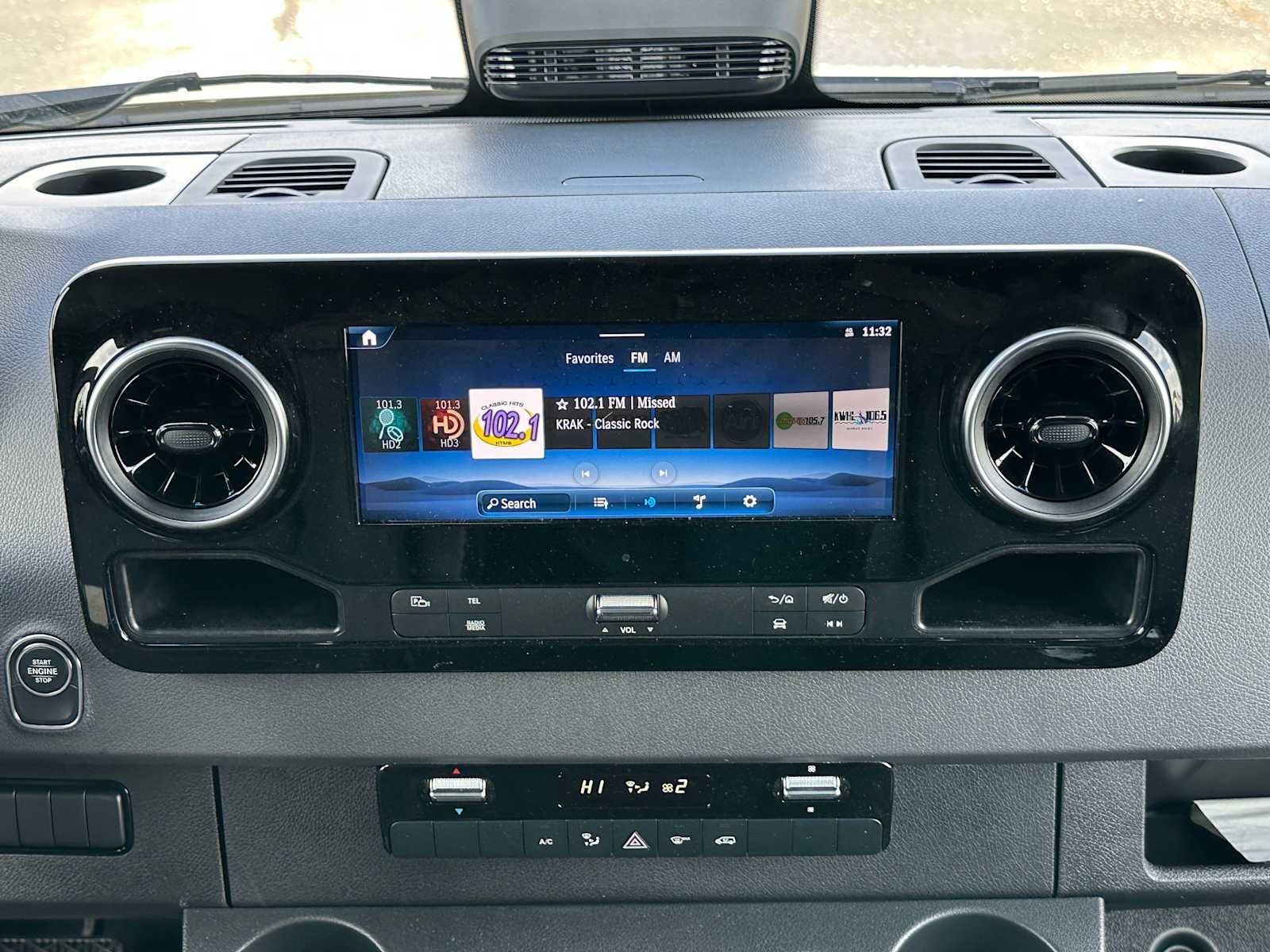 2026 Mercedes-Benz Sprinter 2500 Standard Roof I4 Diesel HO 144 AWD