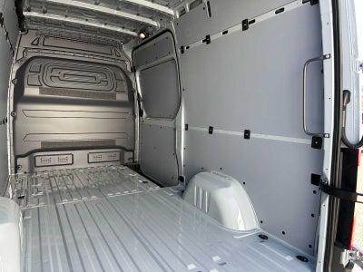 2026 Mercedes-Benz Sprinter 2500 Standard Roof I4 Diesel HO 144 AWD